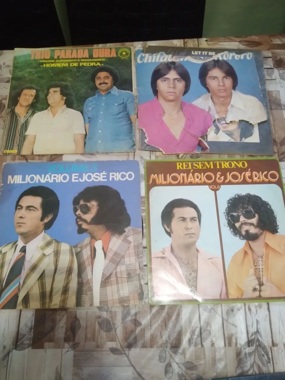 12 Discos de vinil antigo(LEIA A DESCRIÇÃO)(Aceito ofertas e negociar um valor melhor) - Foto 2