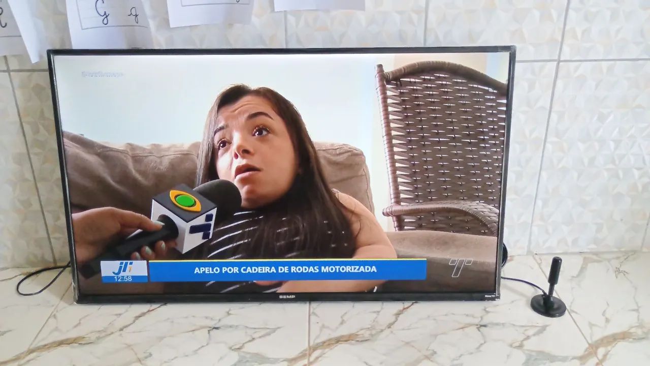 Tv Semp 43 polegadas smart roku tv  - Foto 2