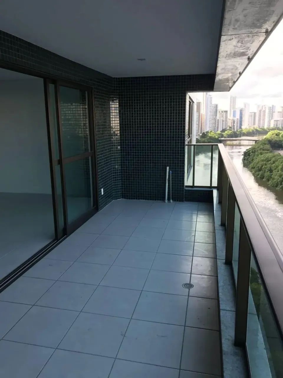 ANDAR ALTO 4 SUITES VISTA DEFINIDA NASCENTE BEIRA RIO MADALENA 3 VAGAS - Foto 2