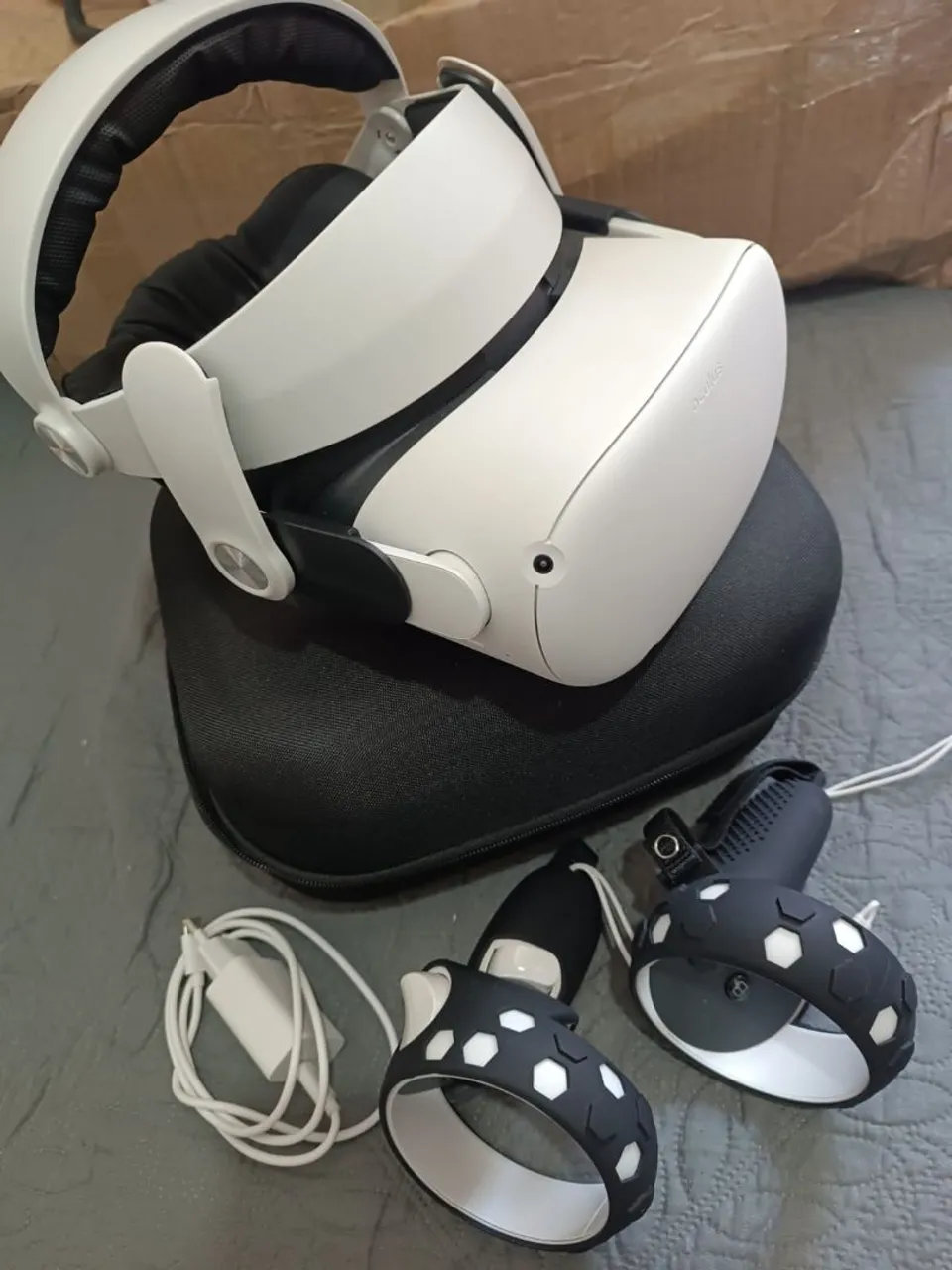 【中古】  QUEST2 【64GB】 oculus quest 2 64gb