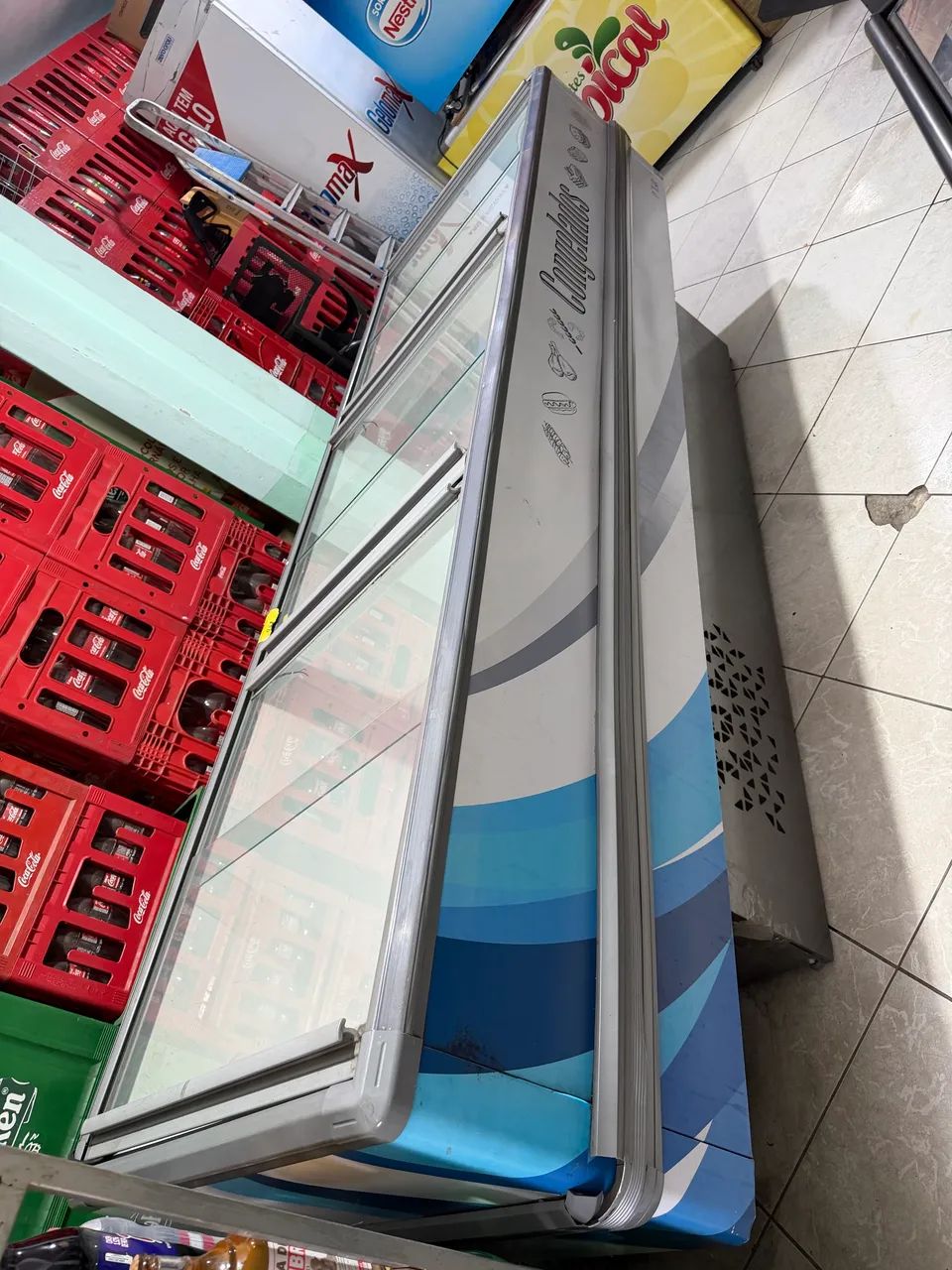 Vendo ilha de congelado 3 metros funcionando perfeitamente  - Foto 4