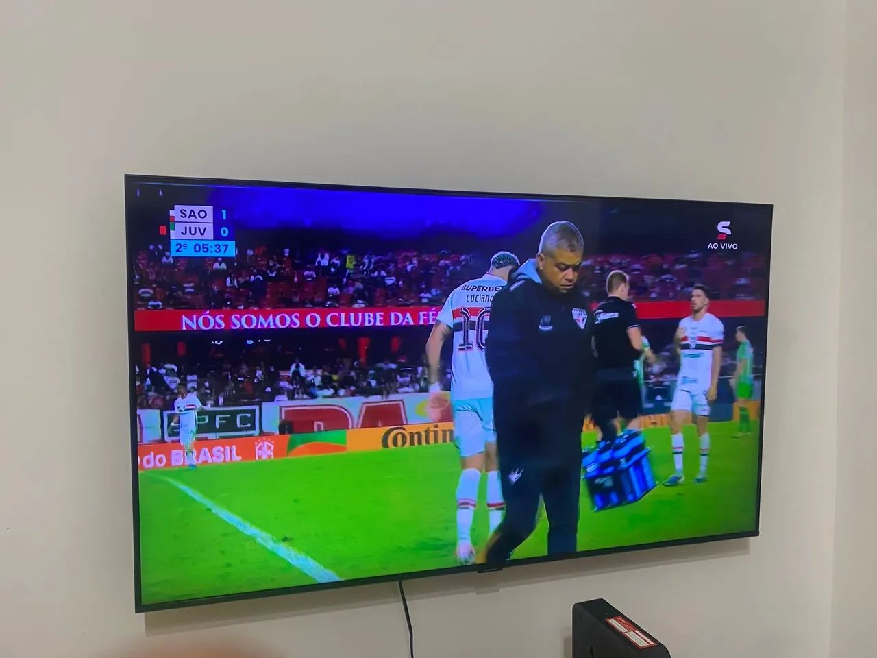 Vendo Smartv Samsung 50 polegadas 4k borda infinita com comando de voz e Xbox R$ 1850,00 - Foto 4