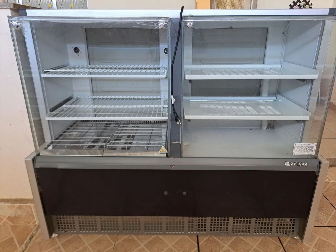 Expositor Gelopar 220W