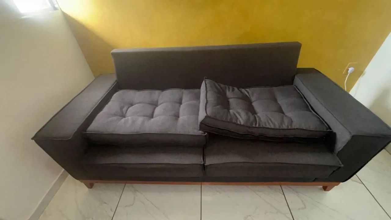Sofá cinza 3 lugares( 1,93 metros) linho  - Foto 5