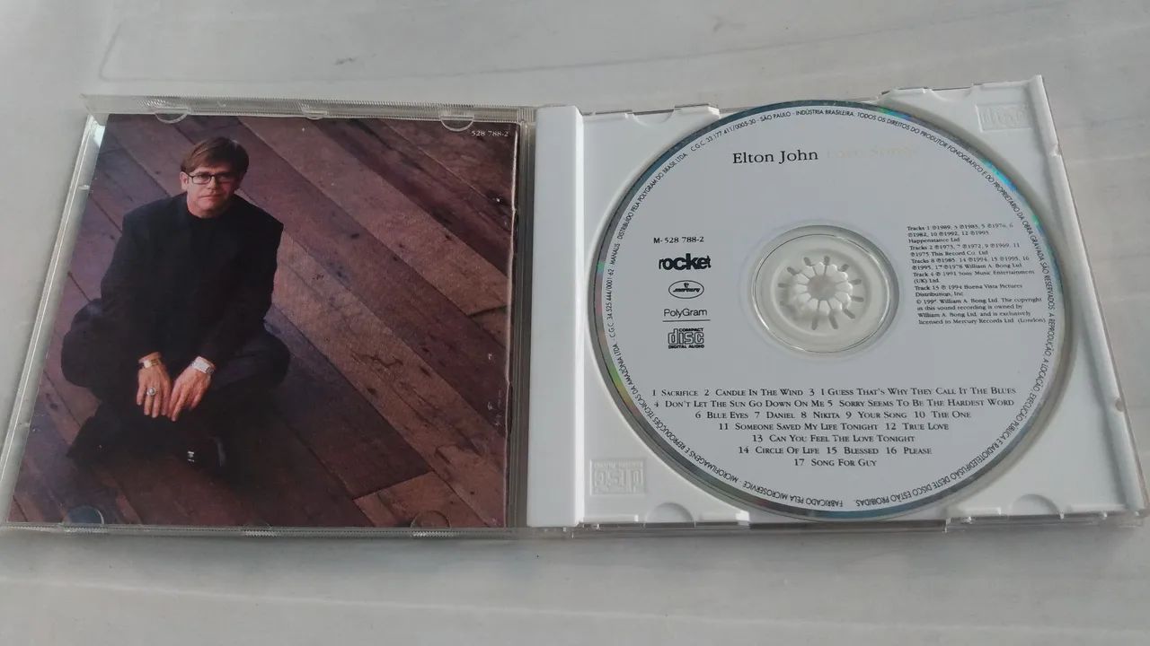CD original Elton John love songs ótimo estado.  - Foto 2