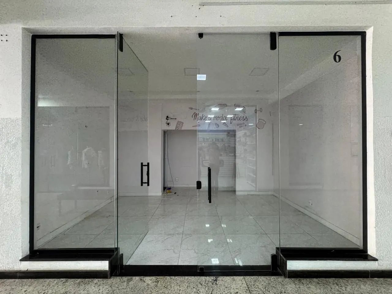 Salas Comerciais para Aluguel - Praça da Trindade