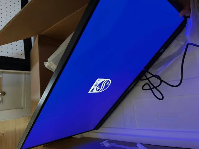 Monitor Phillips LED 23,6" SN UHB2016006932 - Foto 2