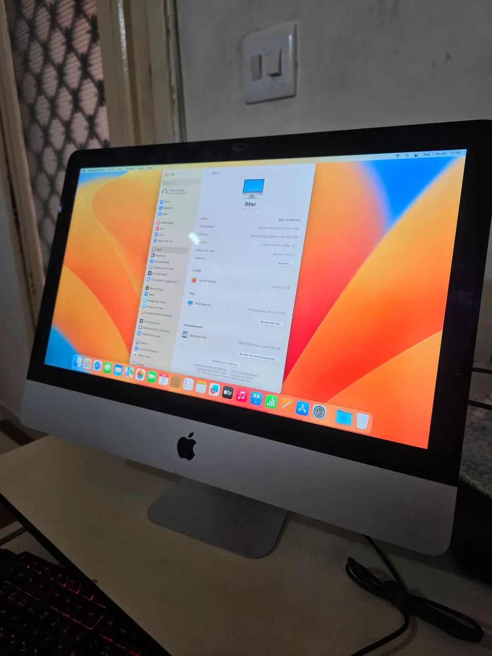 Imac 21.5 ano 2017 i5 8gb ssd de 240 - Computadores e Desktops