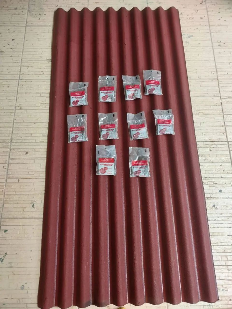 23 Telhas Onduline + 10 kits de pregos galvanizados contendo 20 cada
