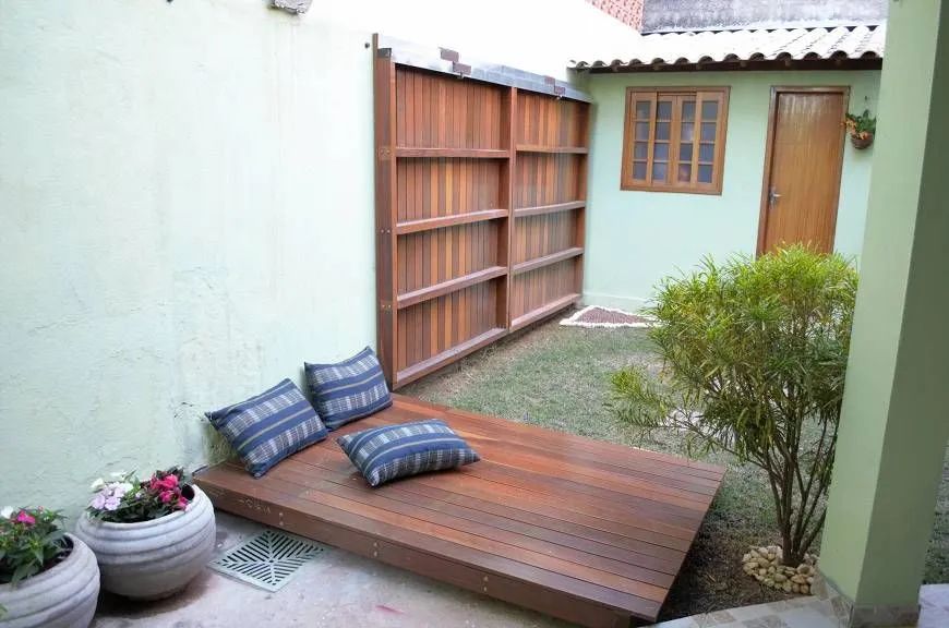 Deck de madeira paraju