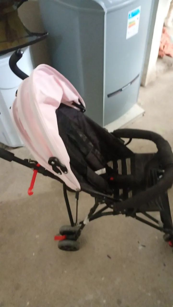 Vendo carrinho de bebê - Foto 2