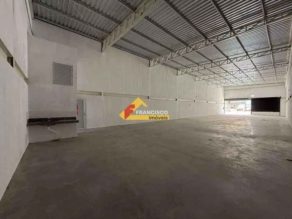 Loja para aluguel, 4 vagas, Centro - Divinópolis/MG