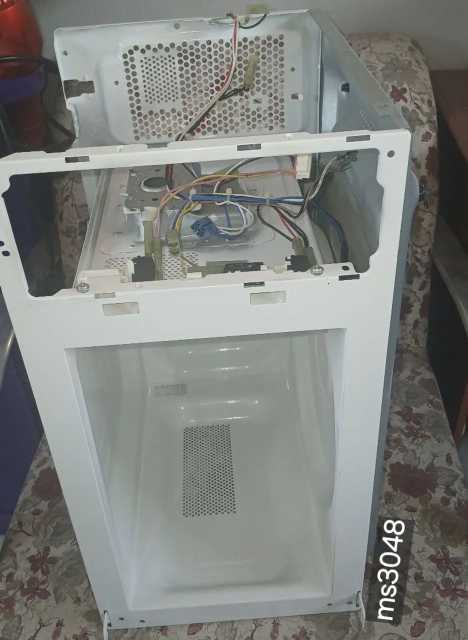 Cavidade microondas LG MS3048 - Foto 4
