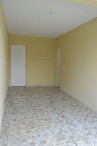 Sobrado novo de frente com 113 m2 3 quartos no Abranches - Foto 3