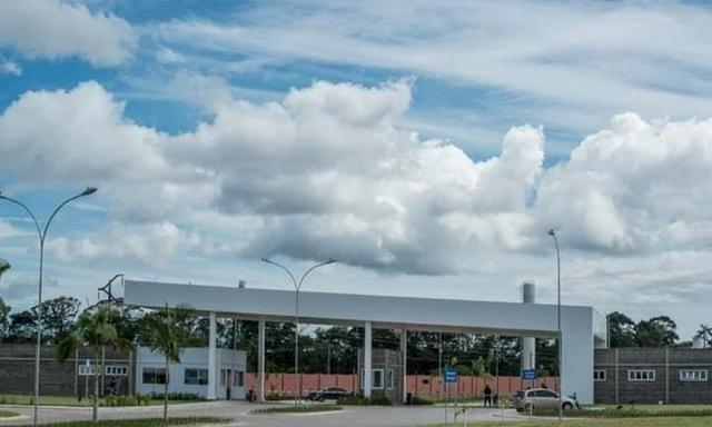 Lotes em condomínio fechado