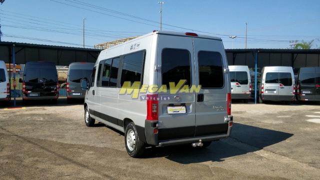 Fiat Ducato Teto Alto - 2011 - 16 Lugares - Foto 4