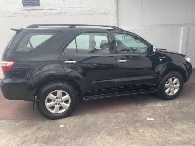 Hilux SW4 3.0 4x4 Diesel 2011 7Lugares - Foto 5