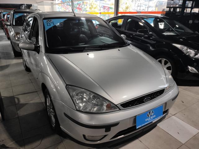 Ford Focus Hatch Ghia 2.0 16V Duratec Gasolina Manual - Foto 2