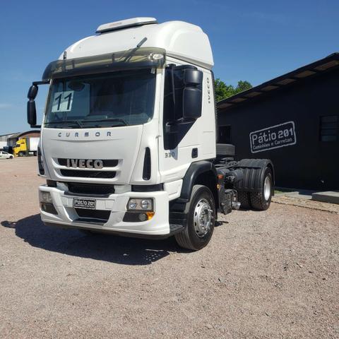 Caminhão Iveco Cursor 330 2011 4x2 (toco) - Foto 3