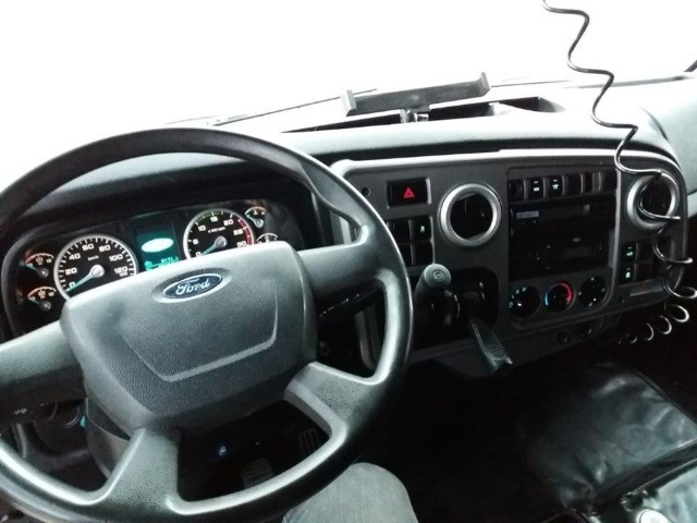 Ford Cargo 2842 Ano 2013 6x2 - Foto 3