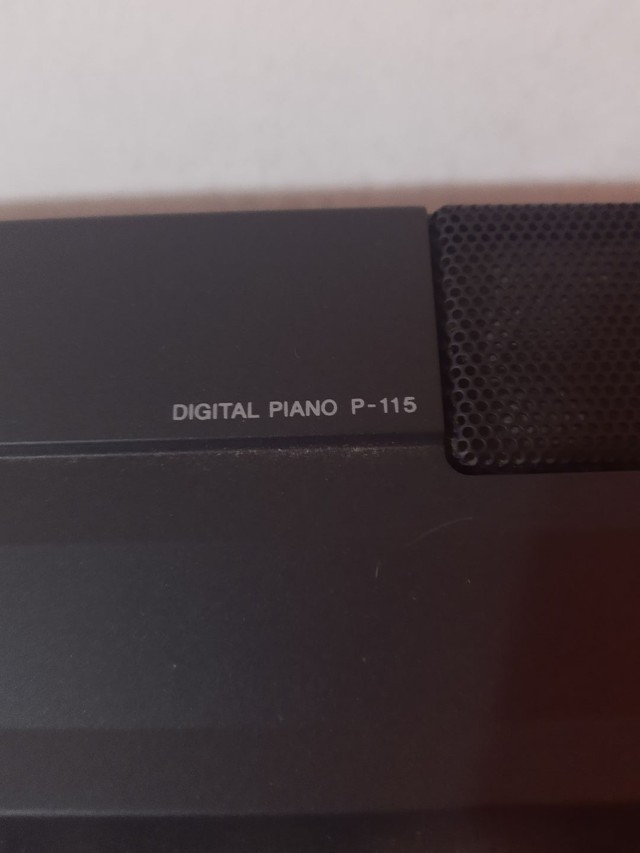 Piano digital Yamaha P-115  - Foto 2