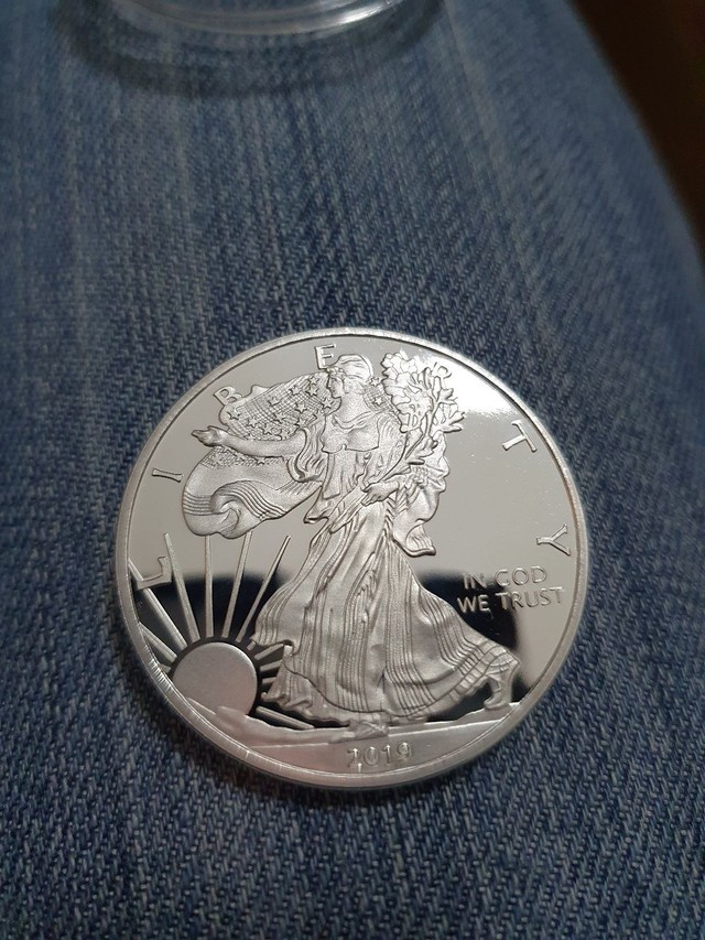 Moeda One Silver Dollar PROOF RÉPLICA  - Foto 4
