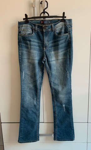 (TAM: 42) Calça Jeans Feminina 