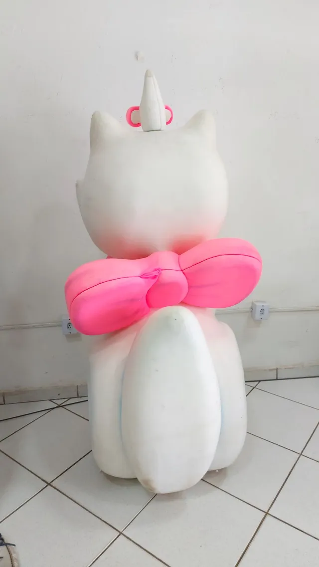 Locação de Kit Personagens Gata Marie Para Festa Infantil Pelúcia Decoração