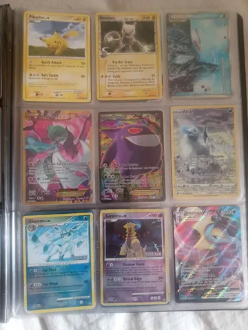 Carta Pokémon Ultra Rara + 20 Brilhantes - Carrefour