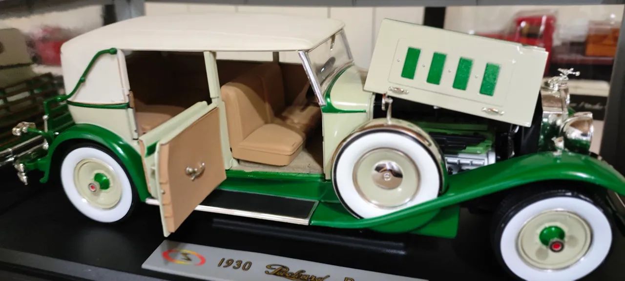 Packard Brewster 1930    1:18 - Foto 2