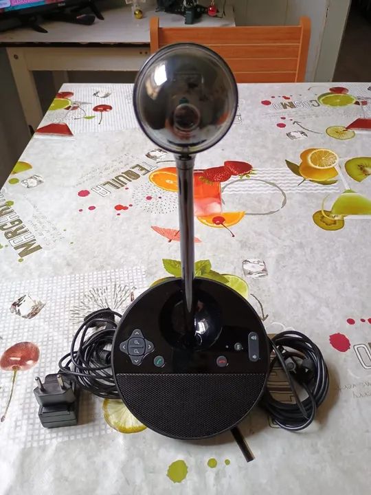 Câmera Web Logitech para Reuniões