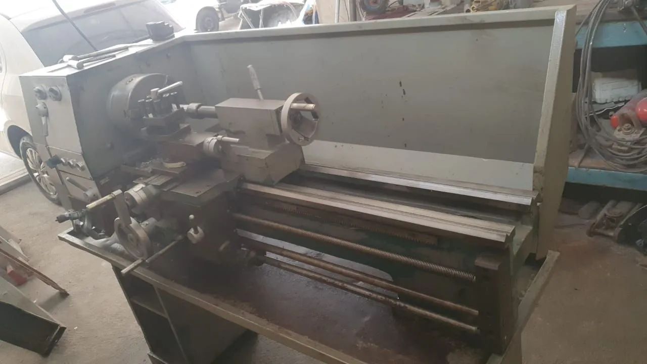Torno  mecânico  - Foto 2
