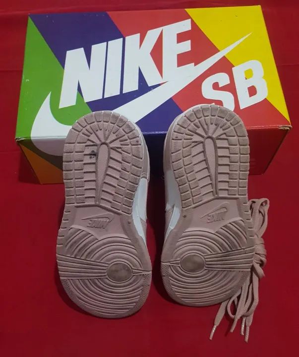 Tênis Nike Dunk Qualidade Premium Tam: 35  - Foto 4