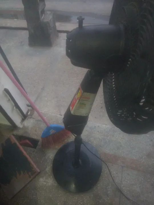 Ventilador de Piso Arno - Foto 3