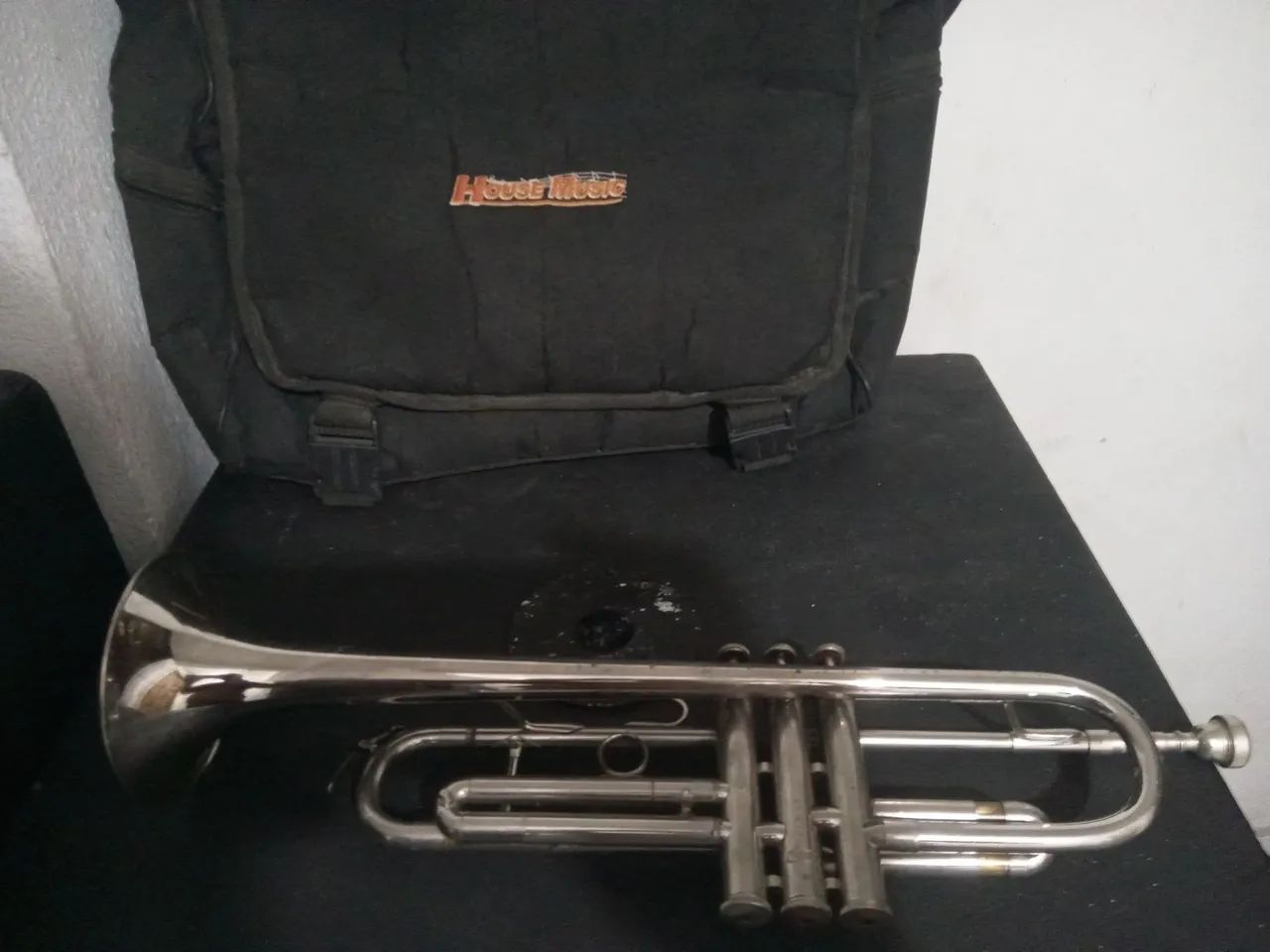 Trompete Eastman Prata em Si Bemol com Soft case. - Foto 3