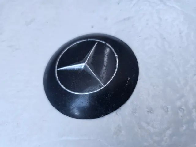 Caminhao mercedes LP 321 bicuda emblema botao aro buzina volante novo original  - Foto 2