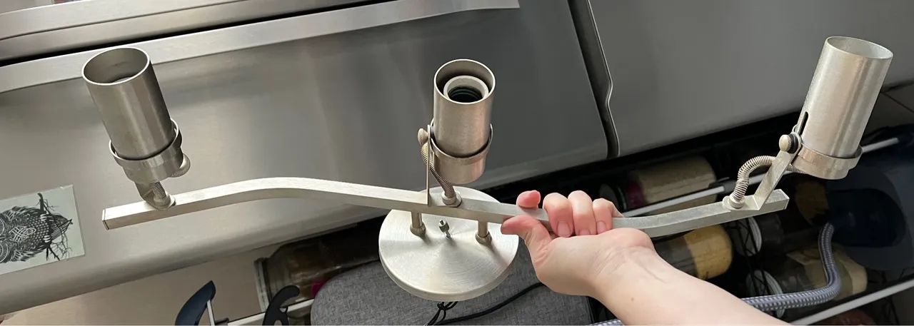 Luminárias 4, 1 de sala de jantar, 1 de escritório, 2 de quarto/banheiro/corredor/etc? - Foto 6