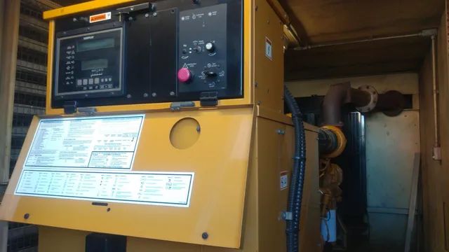 Gerador de Energia 450 KVA Caterpillar C/ (Q.T.A) Motor Caterpillar