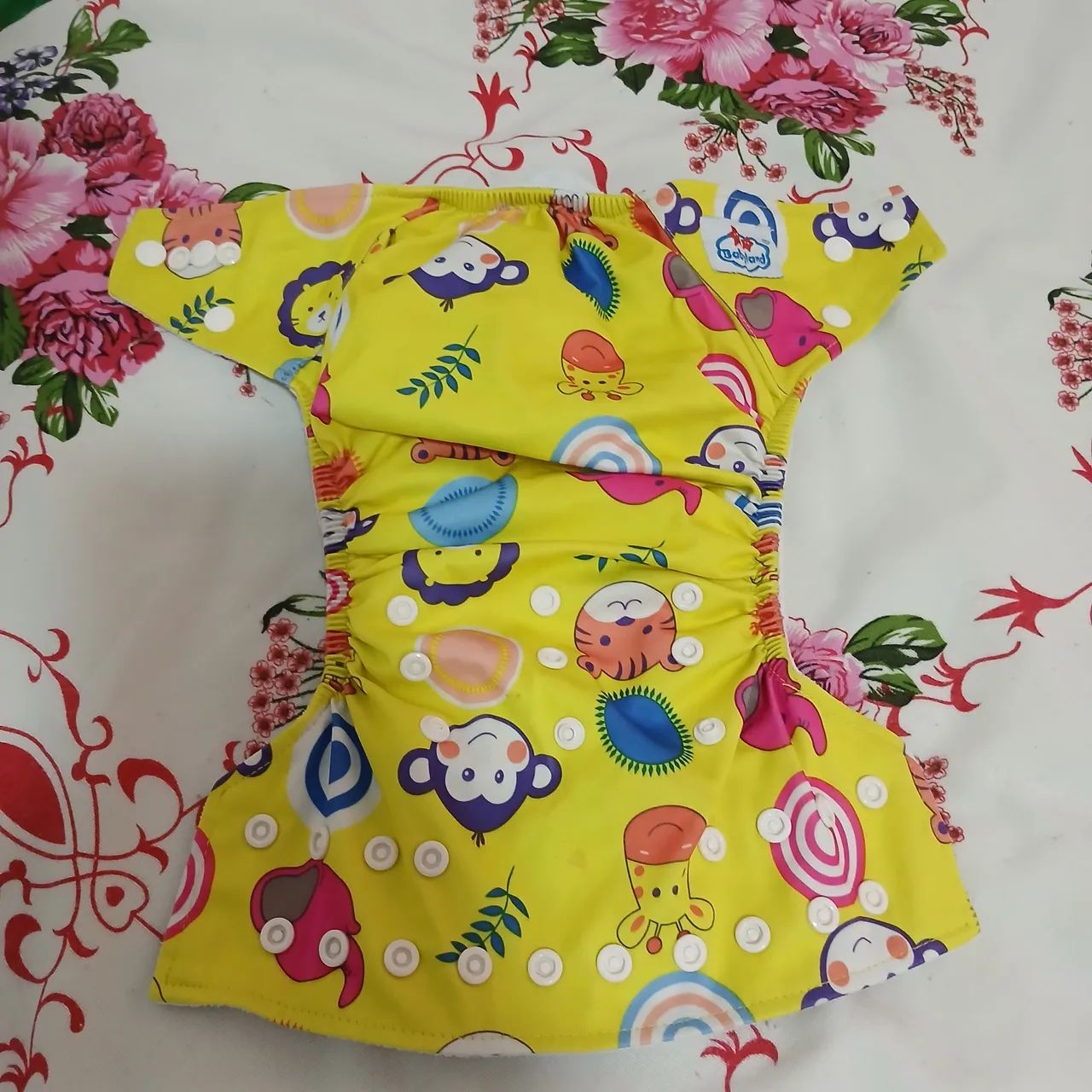 20 fraldas ecológicas e 25 forros