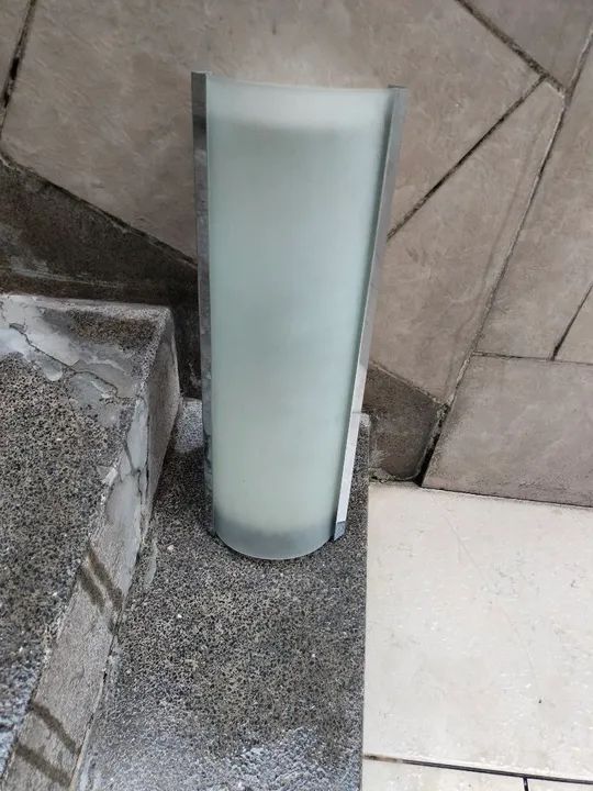 4 luminária de lata e vidro - Foto 6