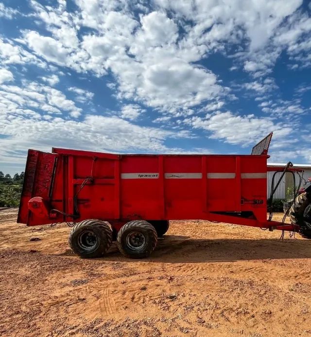 Carreta distribuidora de esterco sólido - Foto 5