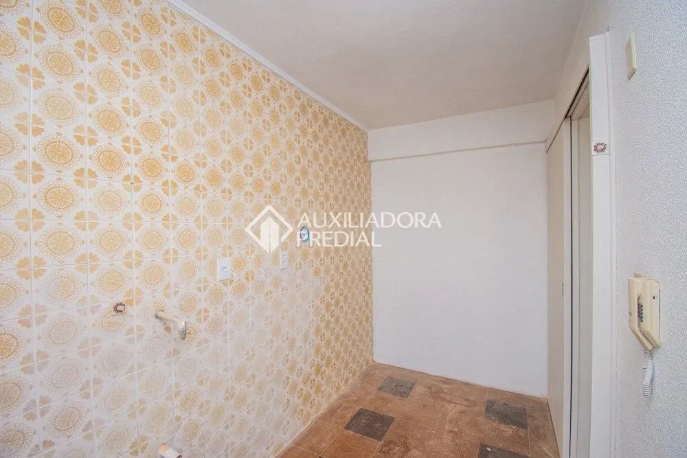 Apartamento de 3 dormitórios, living 2 ambientes, cozinha e área de serviço - Foto 5