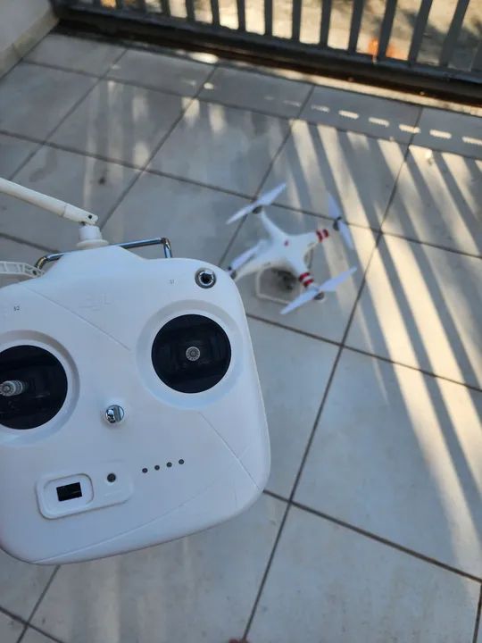 Drone DJI Phantom 3 - Foto 2