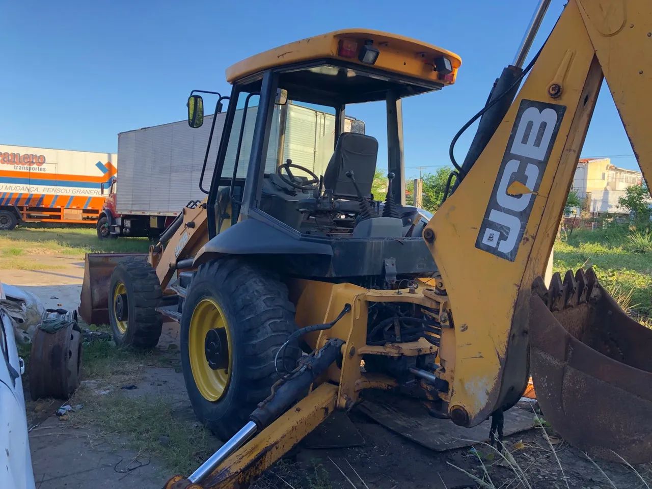 Retroescavadeira  - Foto 4