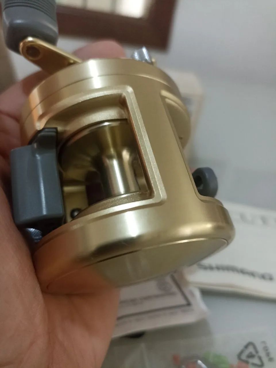 Carretilha  Shimano Calcutta 251 nova - Foto 5
