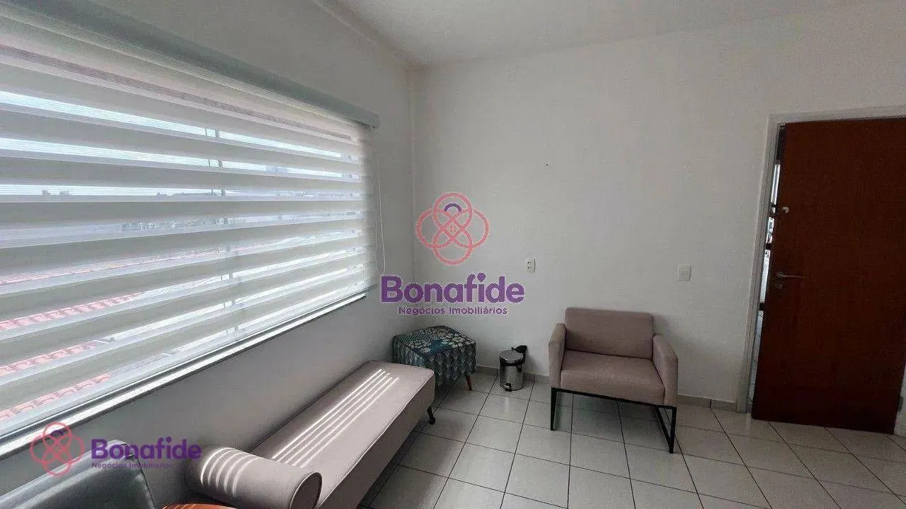 SALA COMERCIAL MOBILIADA PARA LOCAÇÃO NA ANHANGABAÚ, NA CIDADE DE JUNDIAÍ.