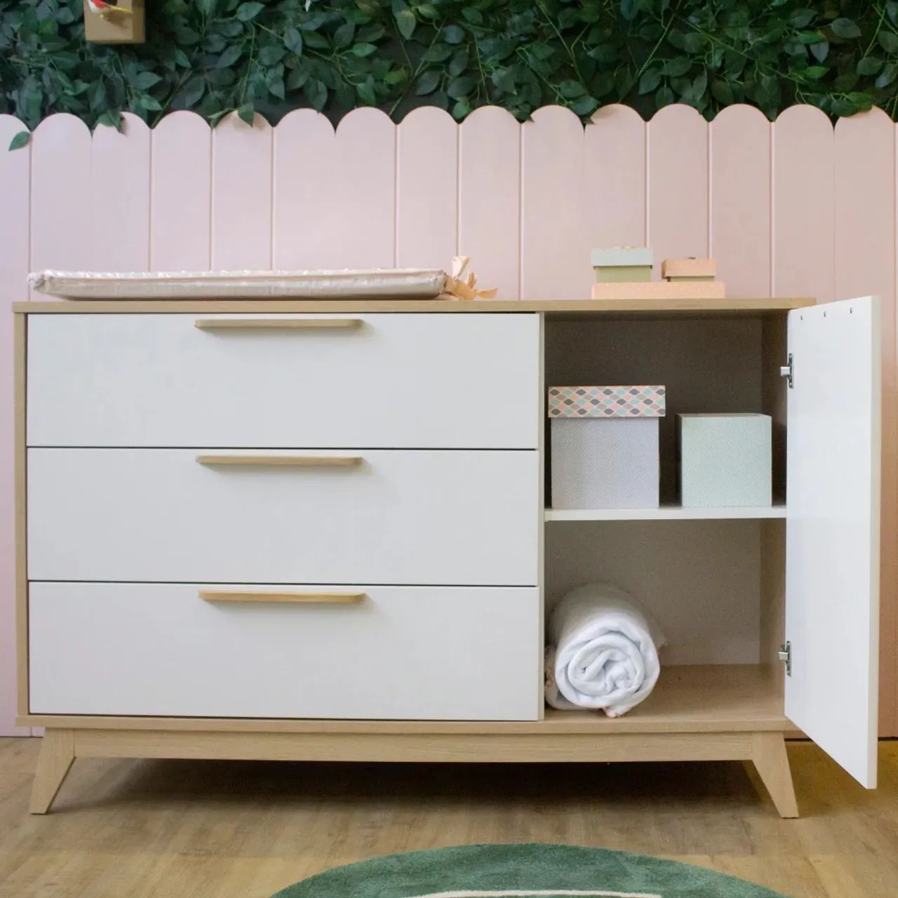Cômoda Infantil com Gavetas e Armário Quater