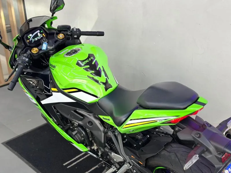 在庫確認かm カワサキ Ninja ZX－4R SE｜カワサキプラザ東大阪｜新車