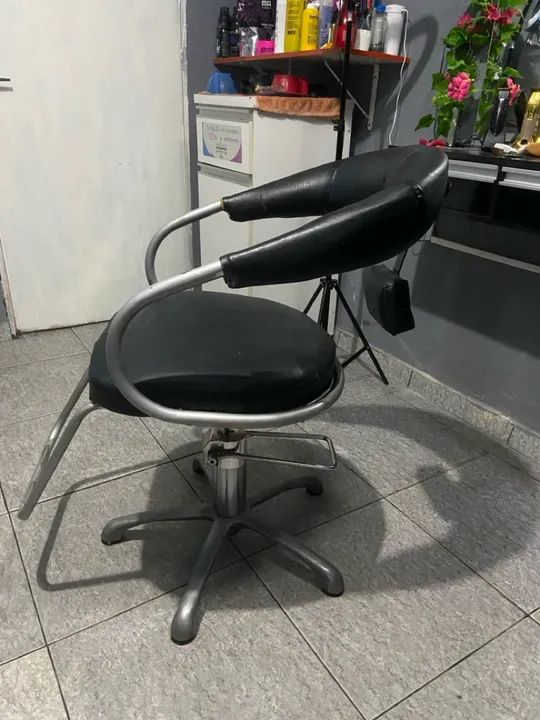 Cadeira de barbeiro profissional hidráulica  - Foto 4