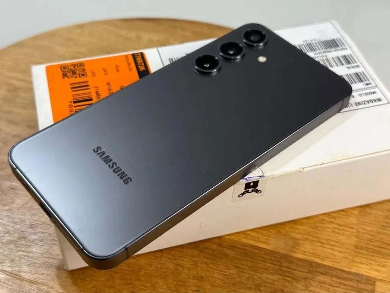 Samsung S24 Preto Novo sem uso. NF e garantia 1 ano